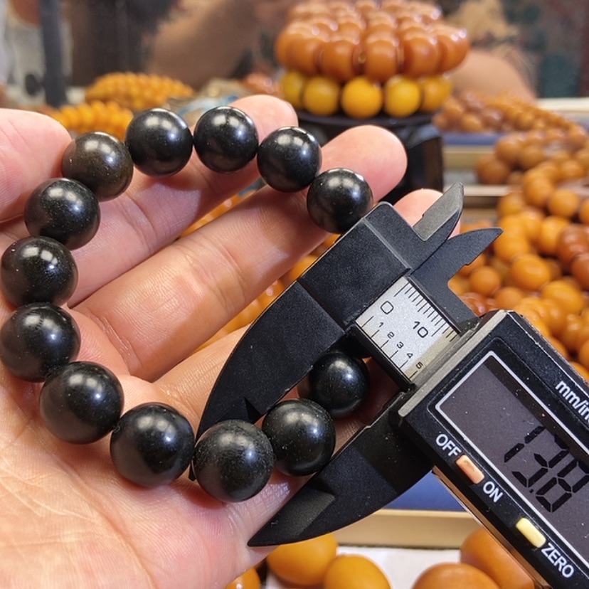 【闪购商品】蜜蜡未镶嵌珠宝奇石