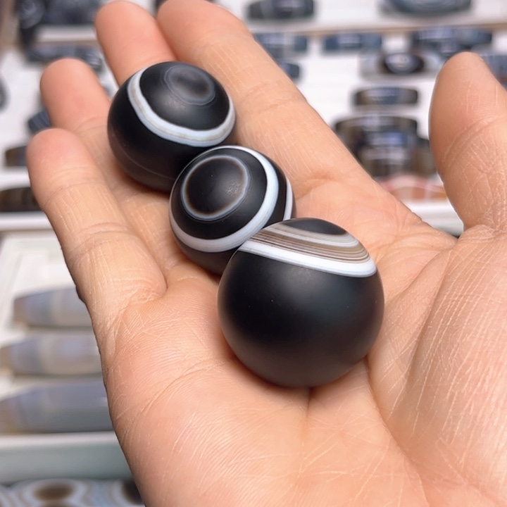 玛瑙/玉髓颈饰未镶嵌平****啦