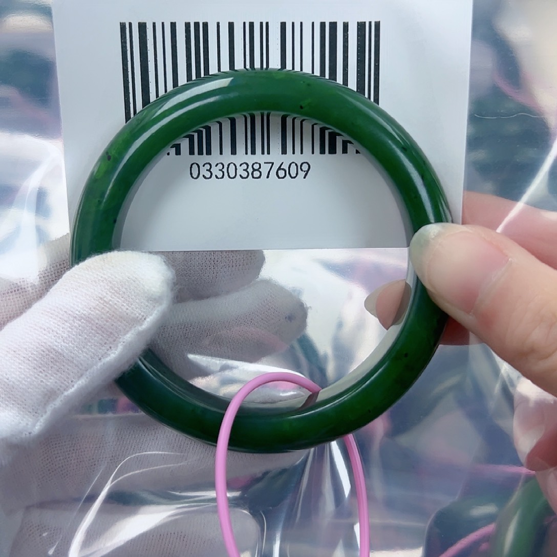 和田玉（碧玉）手镯未镶嵌57