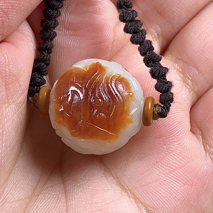 和田玉挂件未镶嵌不****?