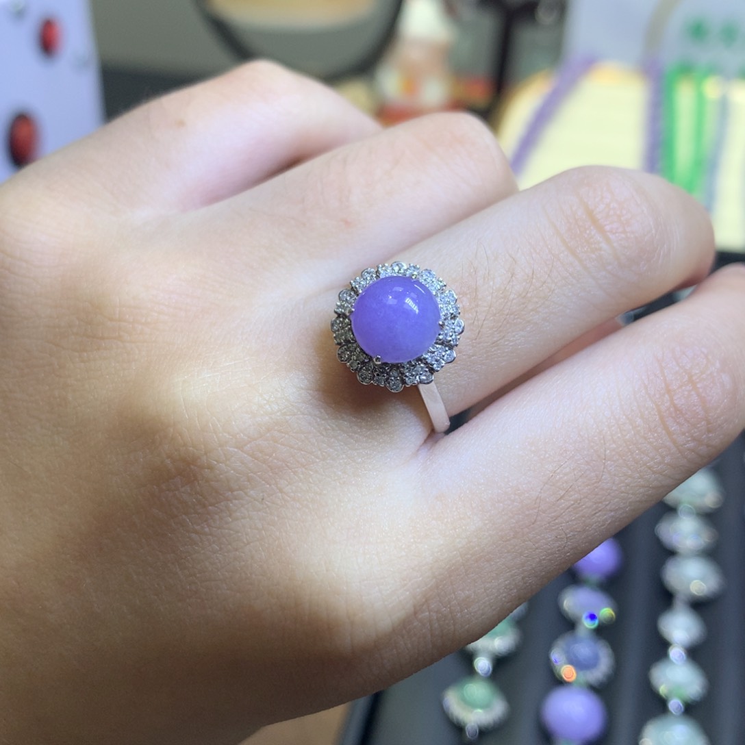 翡翠18K金镶嵌颈饰翡翠