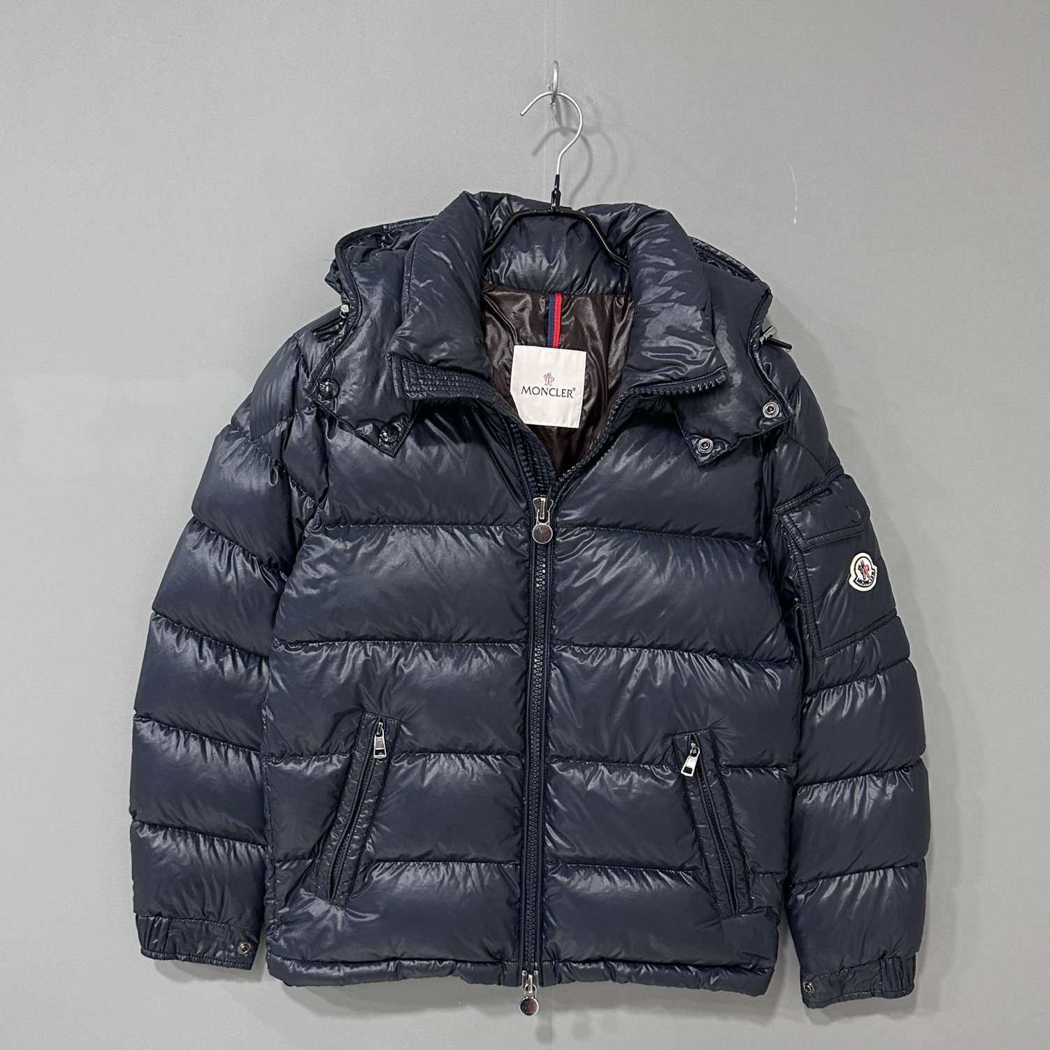 99新 MONCLER 深蓝色maya羽绒服/99新/0码/36462