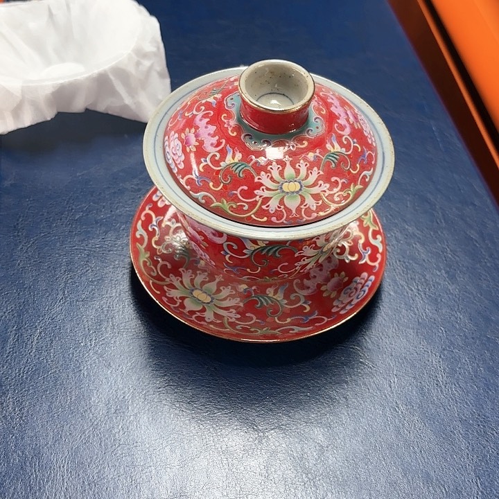 孤品茶具套装等。          