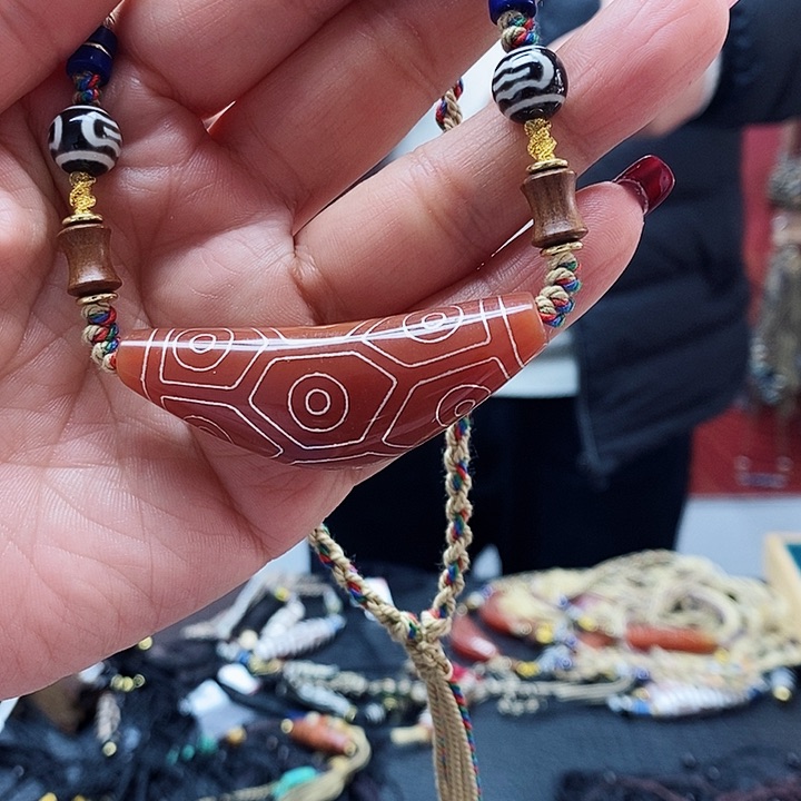 玛瑙/玉髓颈饰合金