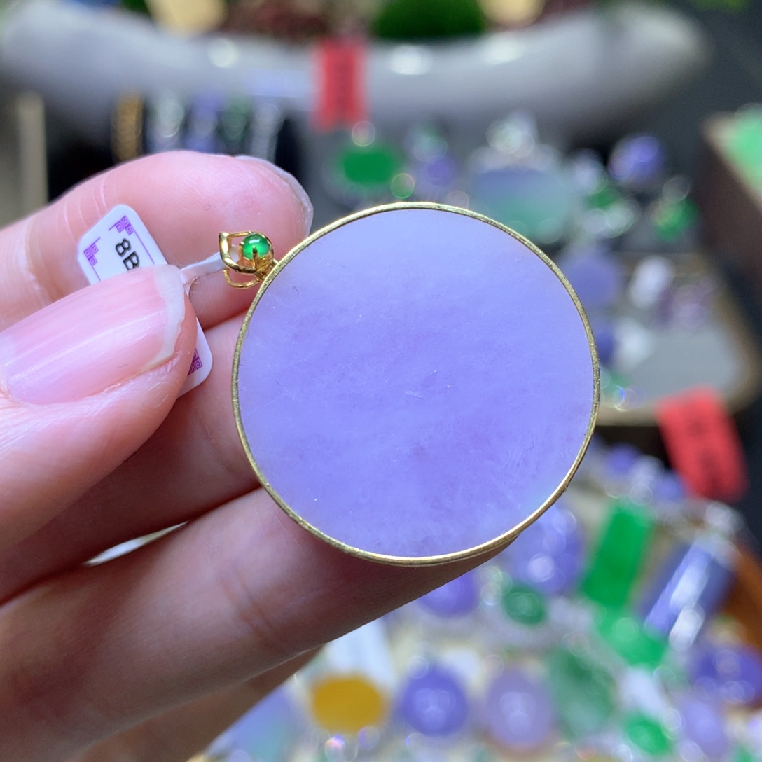 【闪购商品】翡翠颈饰18K金镶嵌翡翠吊坠项链