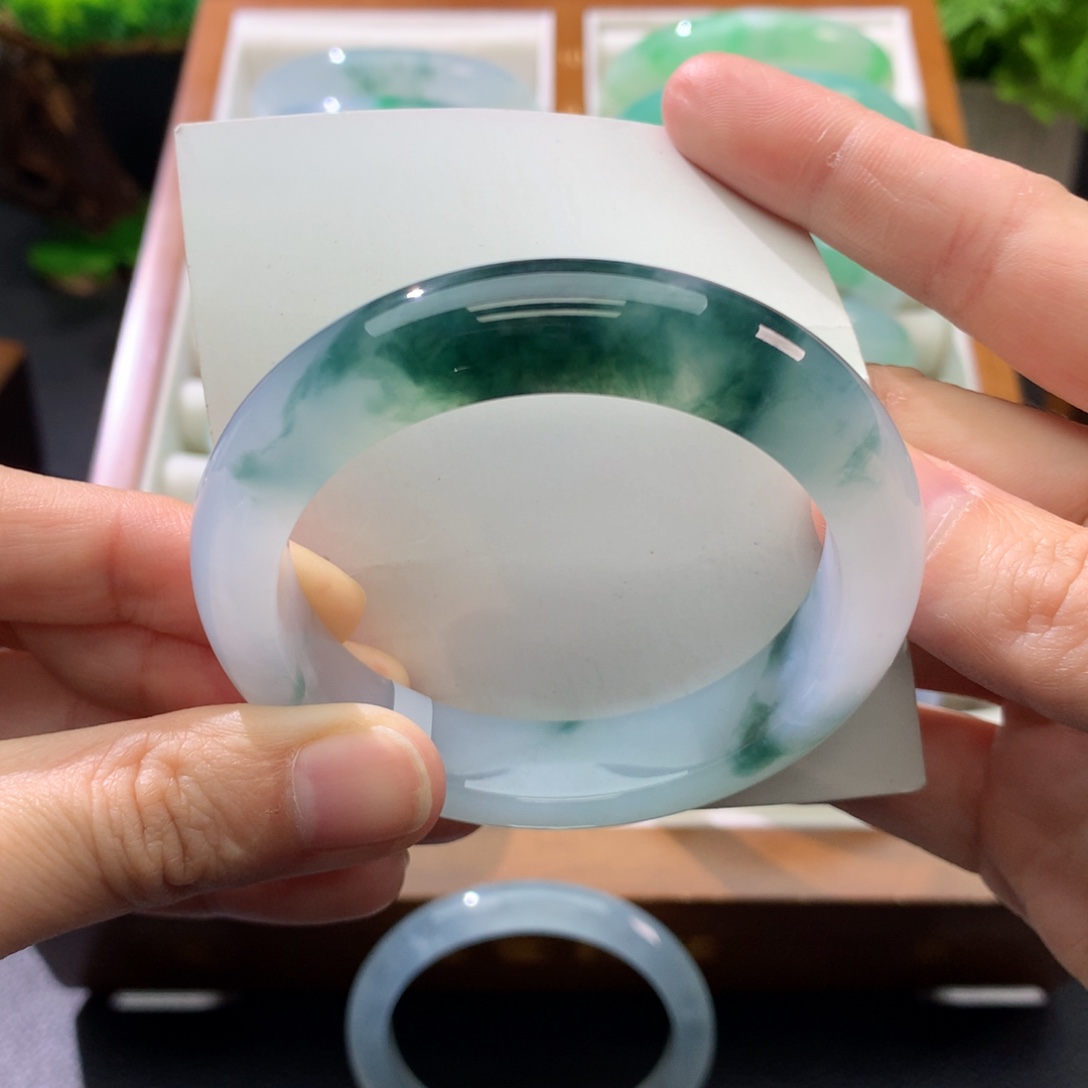 翡翠未镶嵌手镯闪购 8