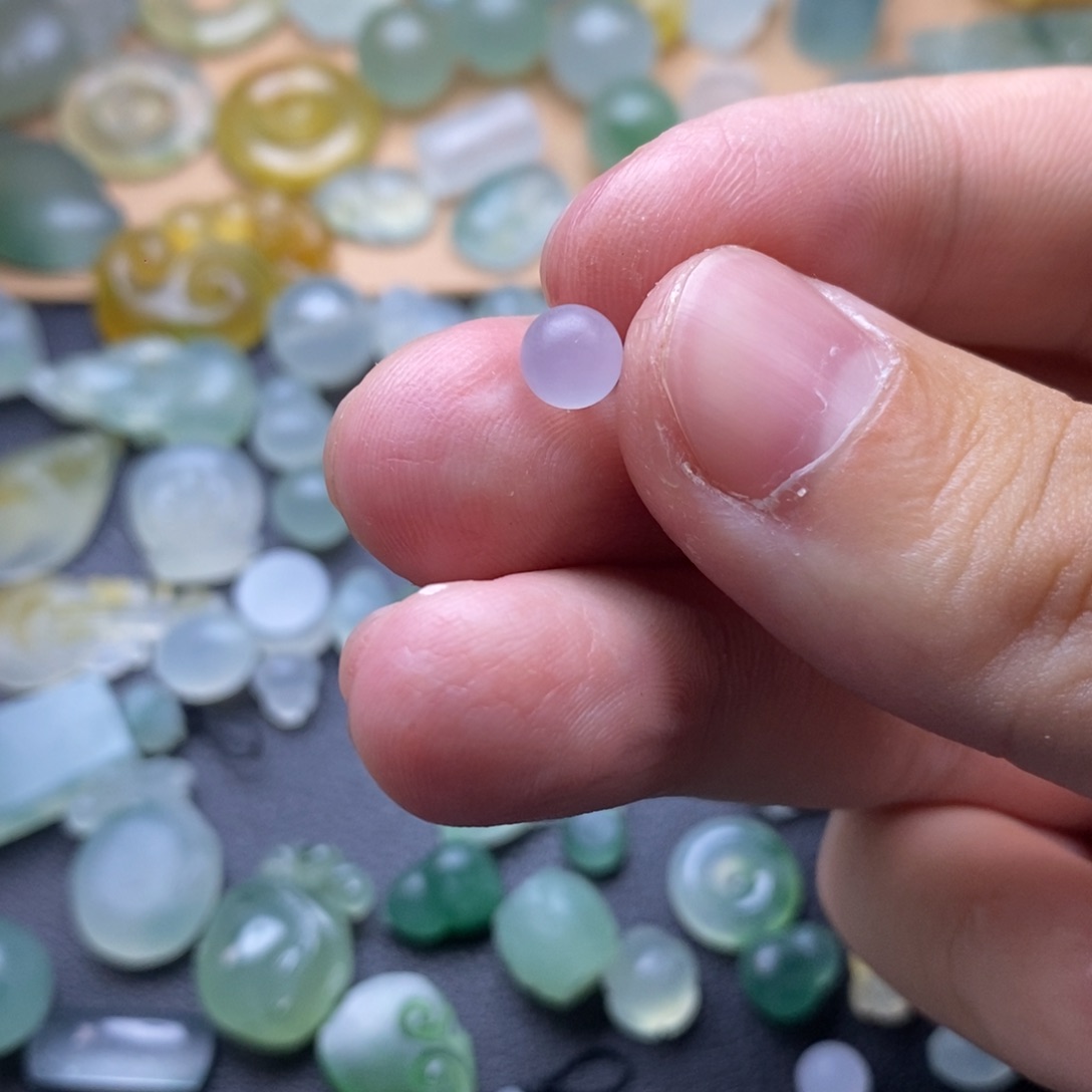 定制翡翠未镶嵌珠子