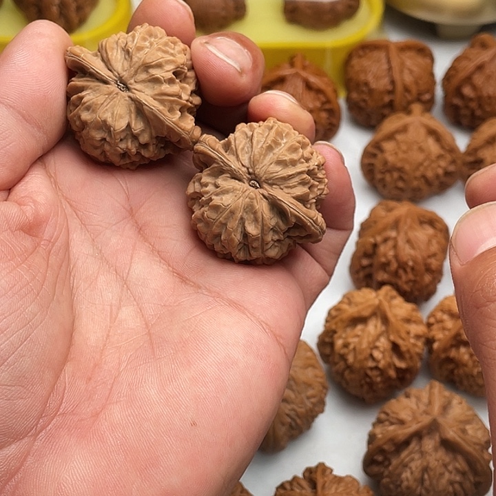 道***别文玩核桃吊坠核王