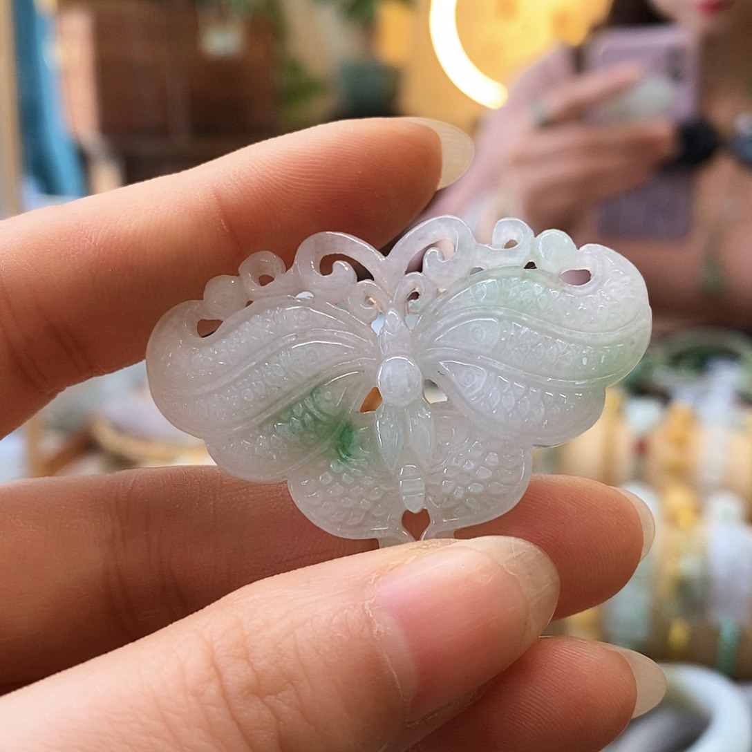 翡翠颈饰未镶嵌翡翠挂件