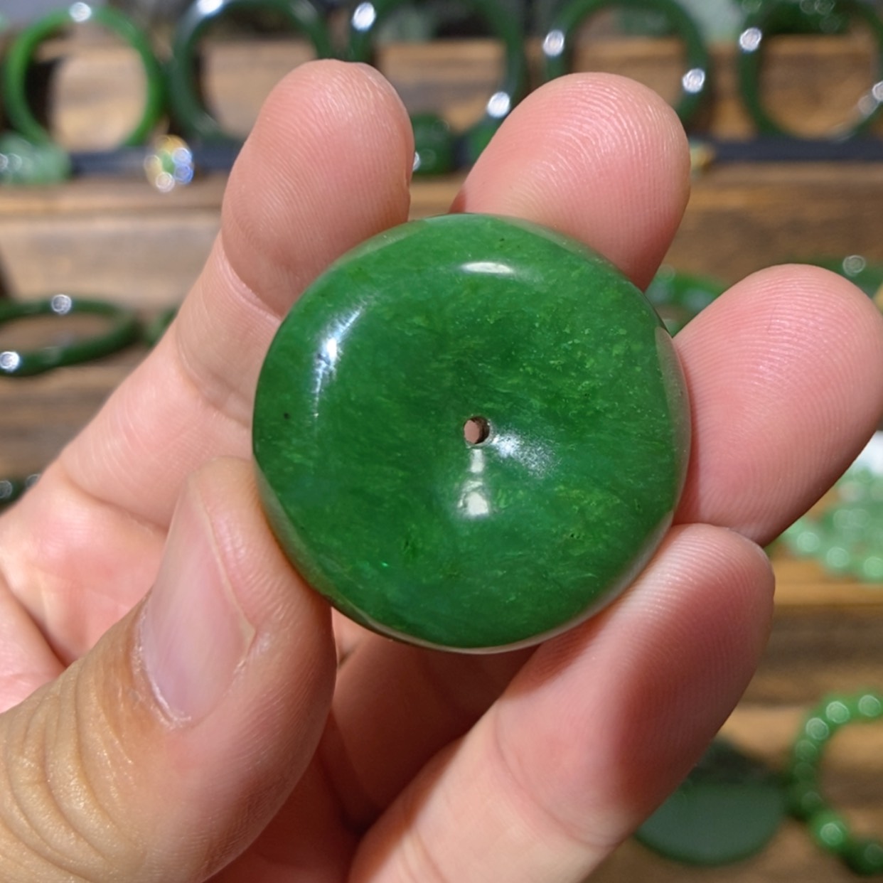 【闪购商品】吊坠(不含链)未镶嵌和田玉加拿大碧玉平安扣 30