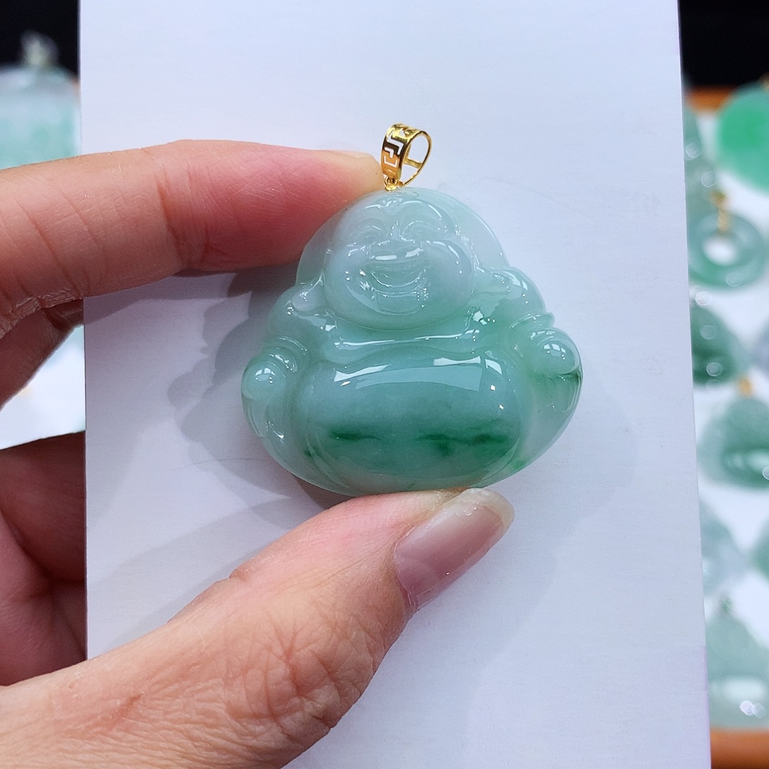 颈饰18K金镶嵌翡翠翡翠吊坠