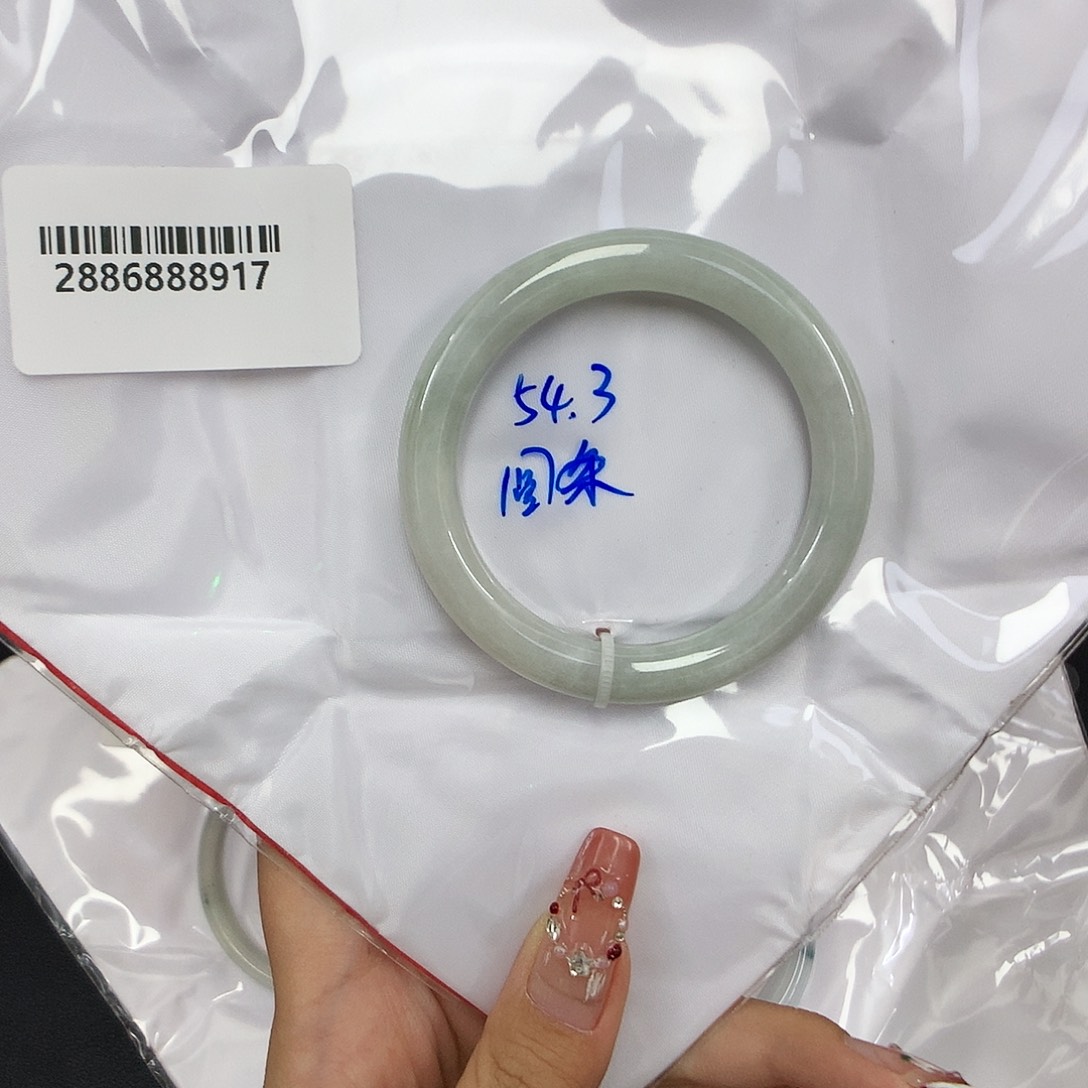 翡翠手镯未镶嵌天然缅甸翡翠手镯