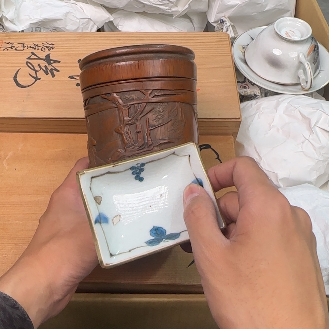 陶瓷孤品单件车里拍的