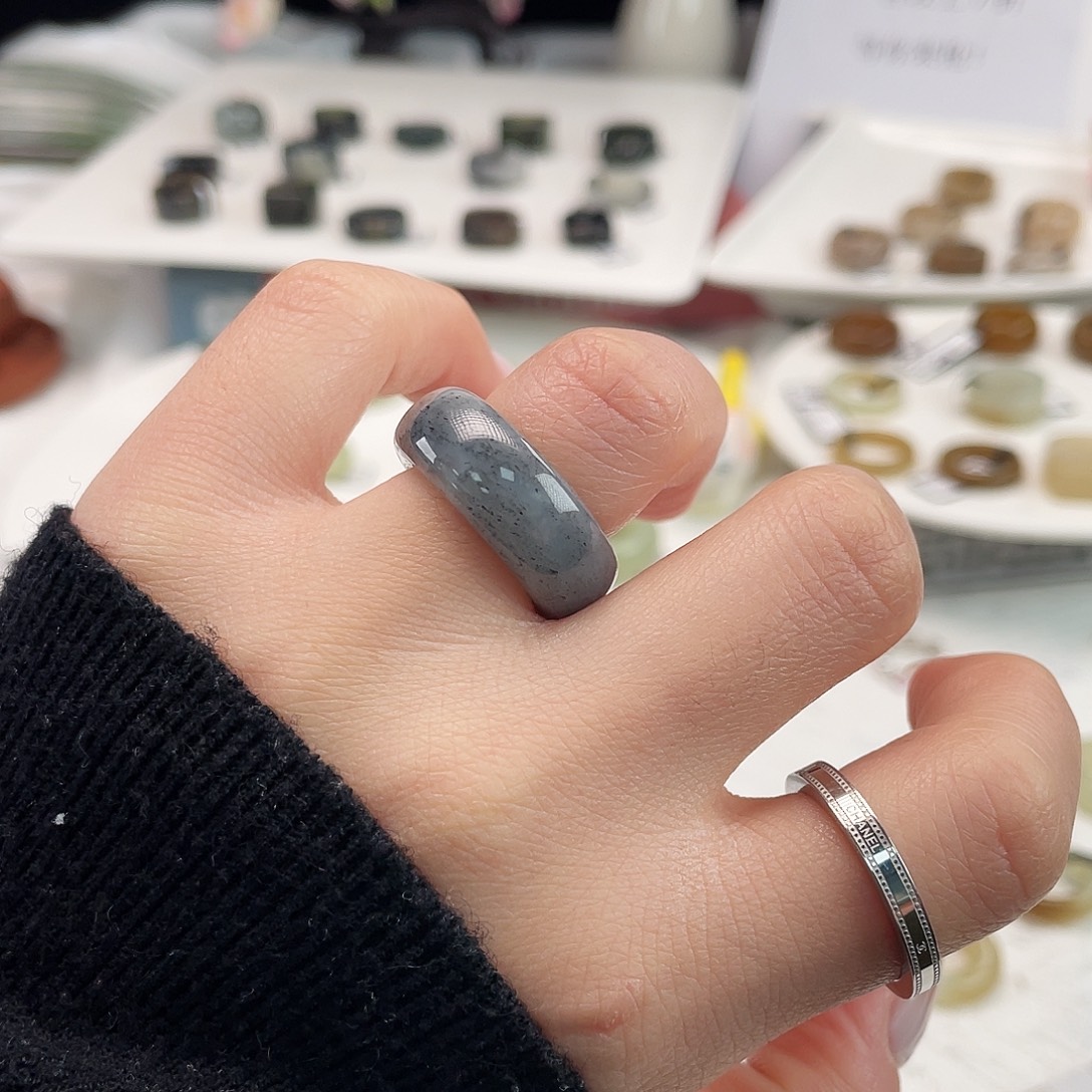 和田玉未镶嵌戒指m23芝麻糊轮胎16.7