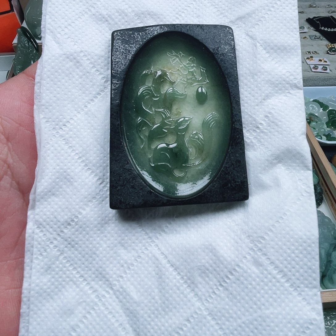 翡翠未镶嵌吊坠(不含链)