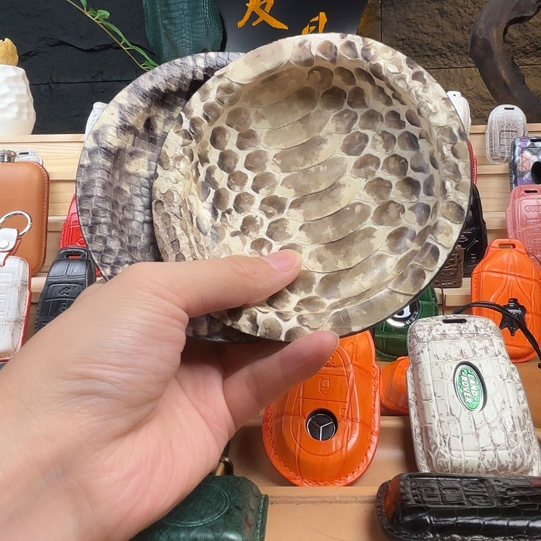 觉*，安官邮箱号是多少