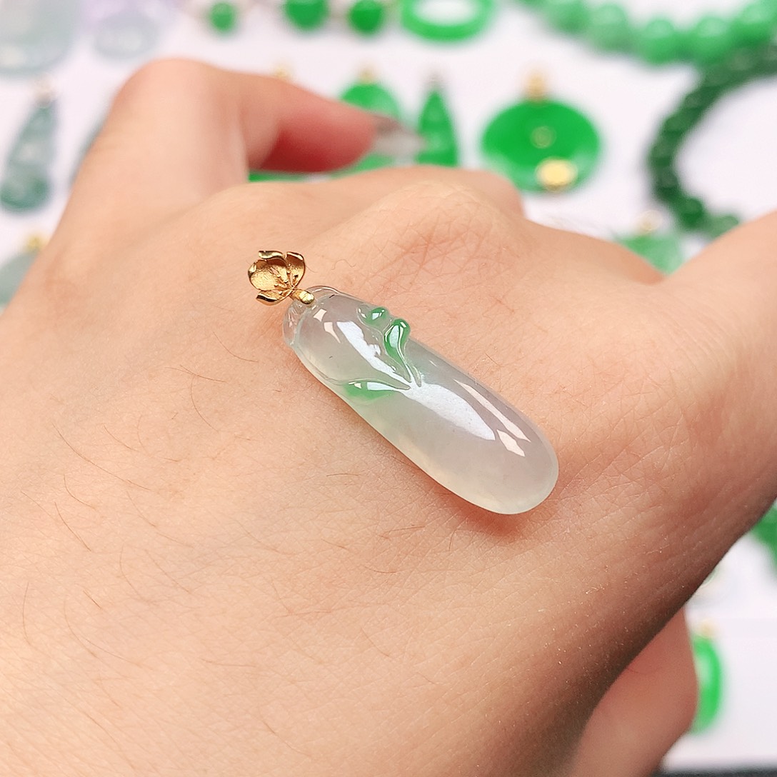 吊坠(不含链)18K金镶嵌翡翠