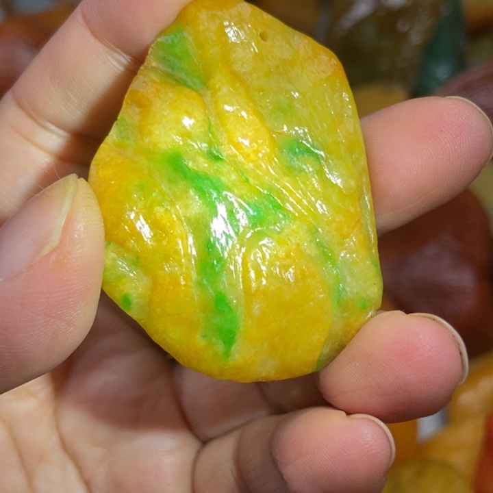 定制翡翠未镶嵌包工