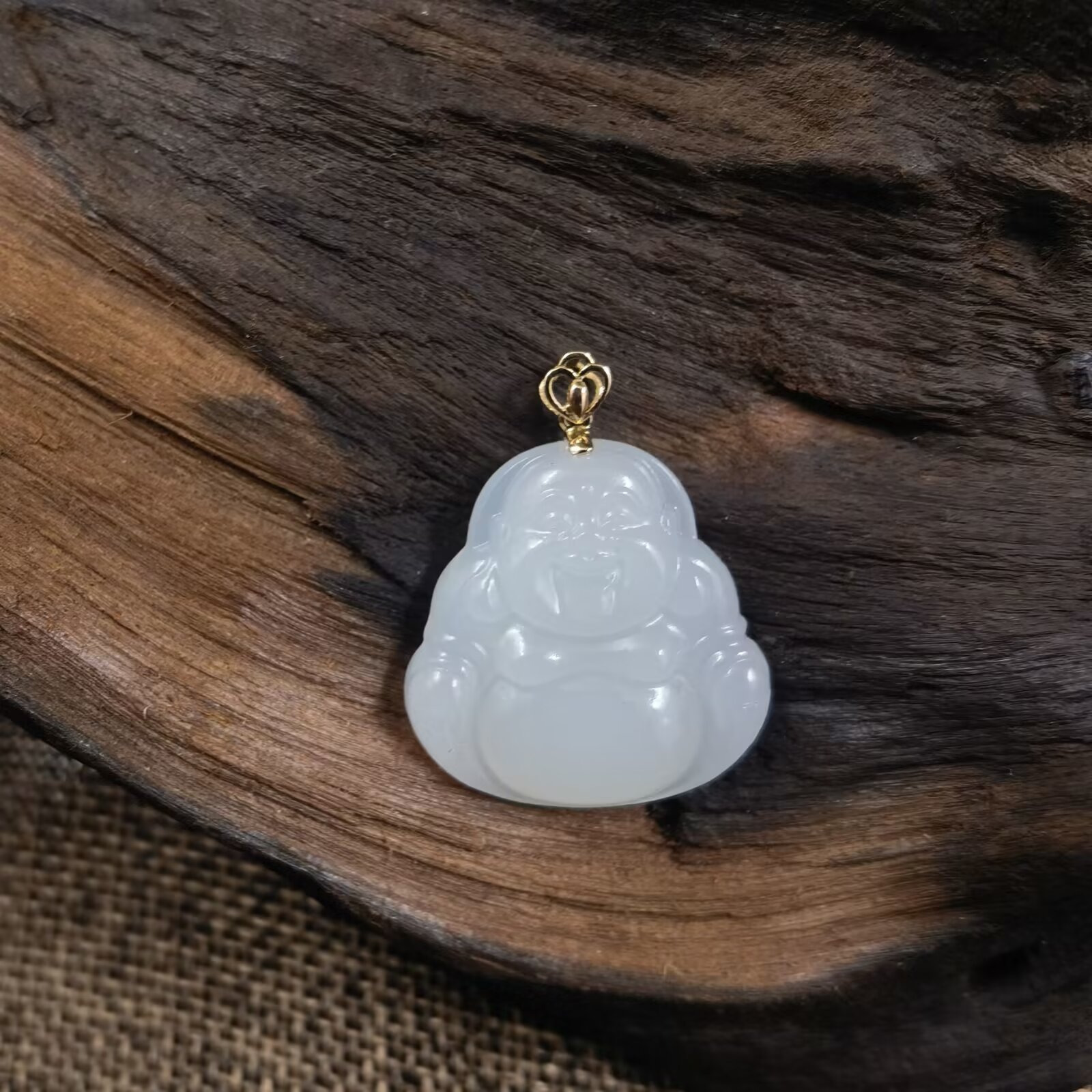 18k金镶嵌和田玉吊坠一款一价请先议价