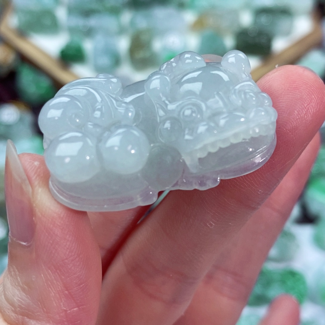 翡翠颈饰未镶嵌天然