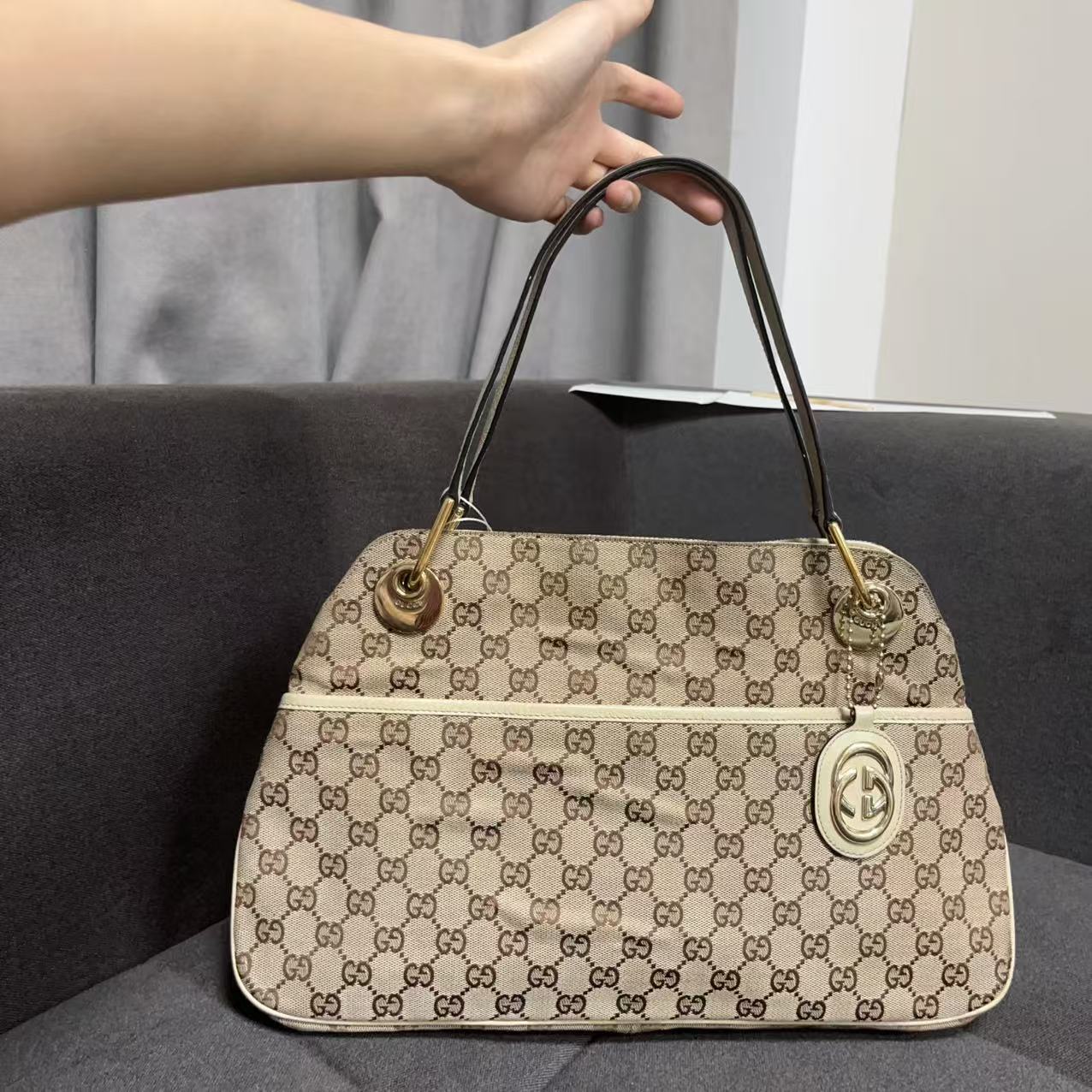 95新 GUCCI/古驰 兔兔奢轩轩/古驰托特单肩包/26085