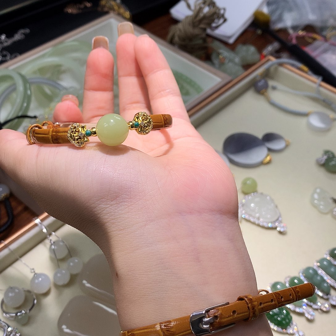 未镶嵌手链和田玉