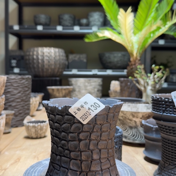 黑陶无釉内口11高11.7