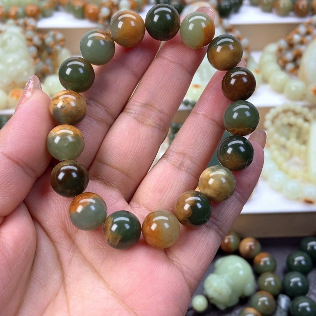 透闪石质玉手串未镶嵌