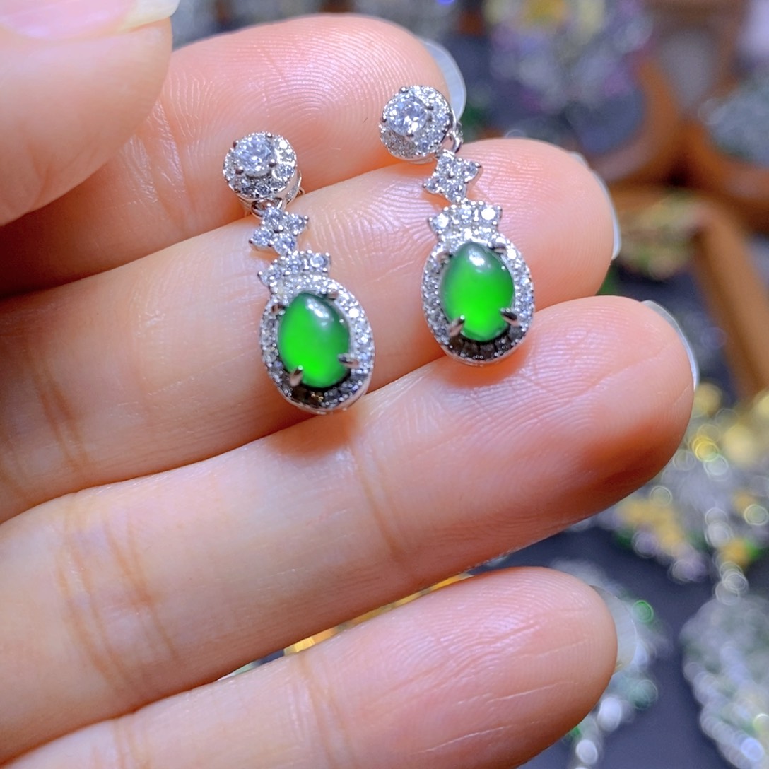 翡翠颈饰银S925镶嵌天然翡翠