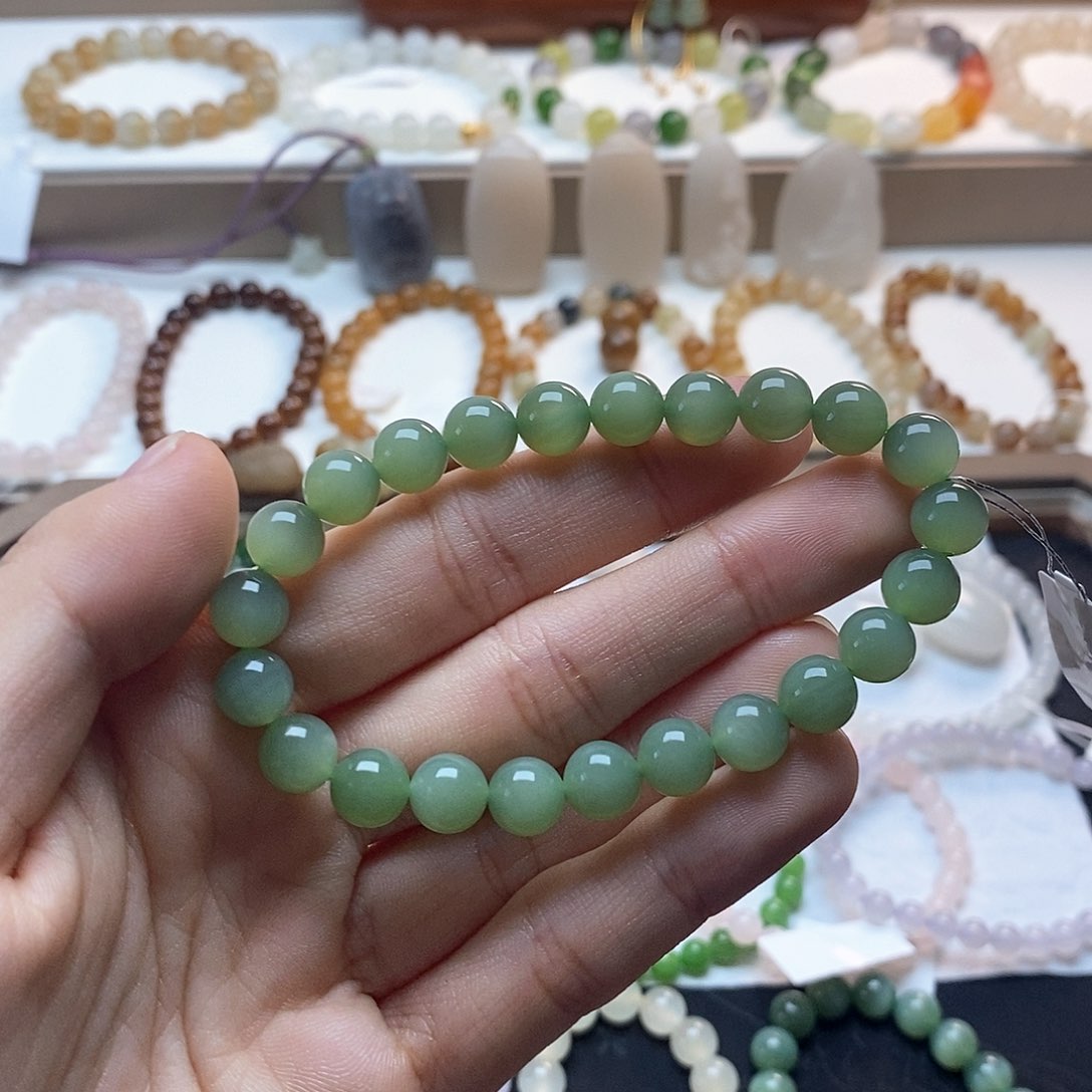 和田玉手链未镶嵌粉青猫眼卡八