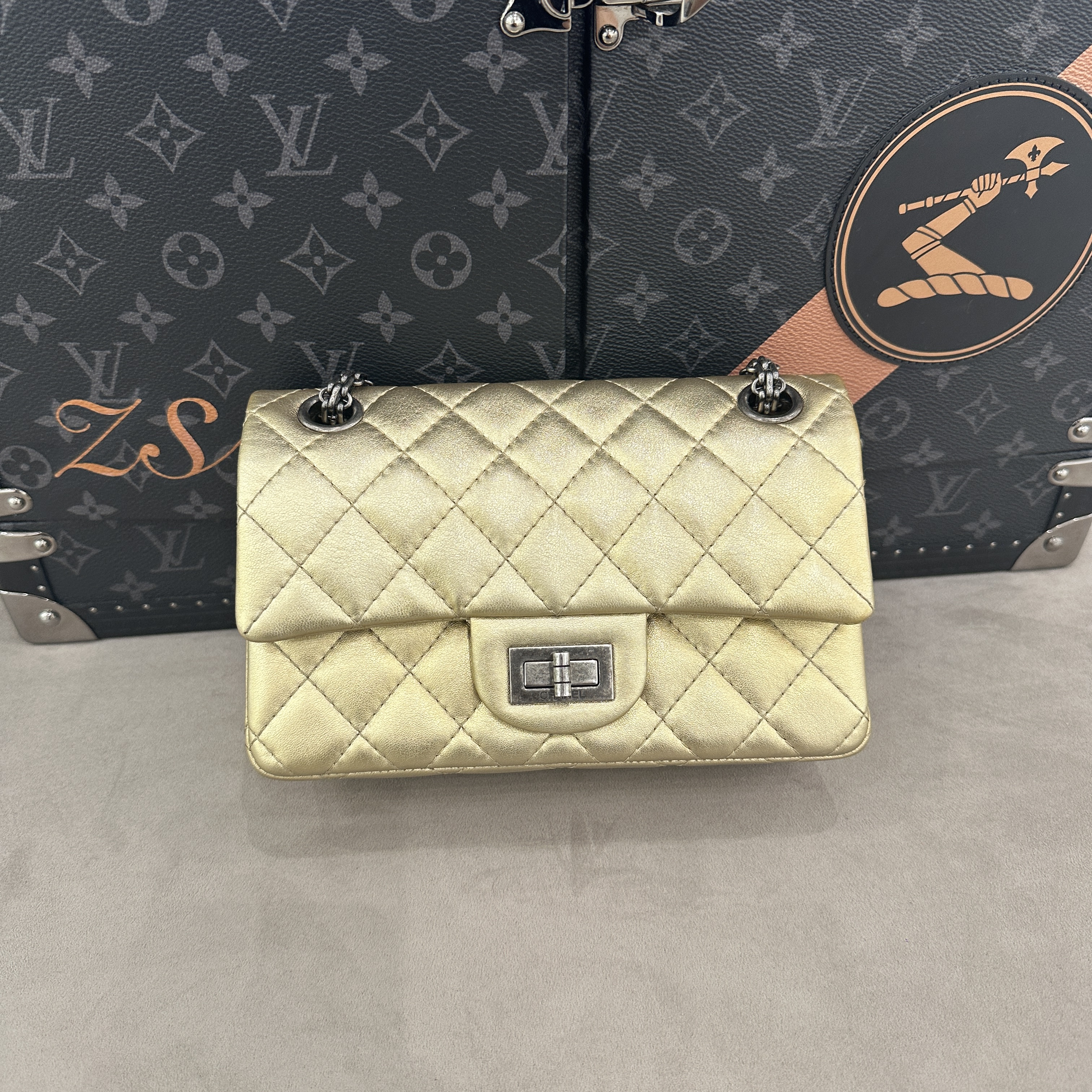 99新 Chanel/香奈儿 蔚蓝/香槟金2.55 mini 链条包 19开