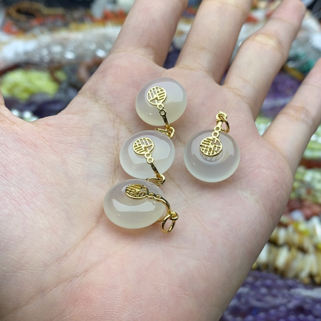 未镶嵌玛瑙/玉髓珠宝半成品15mm荔枝冻白玛瑙时来运转吊坠