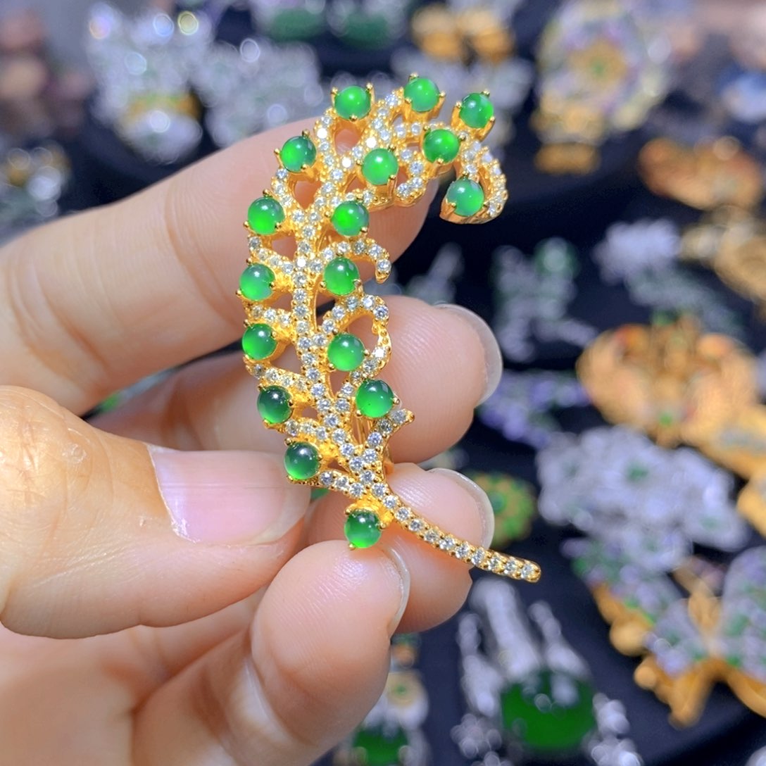 翡翠耳钉银S925镶嵌天然翡翠