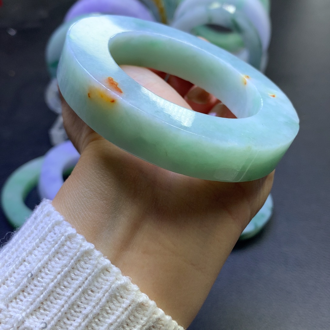 未镶嵌手镯定制翡翠