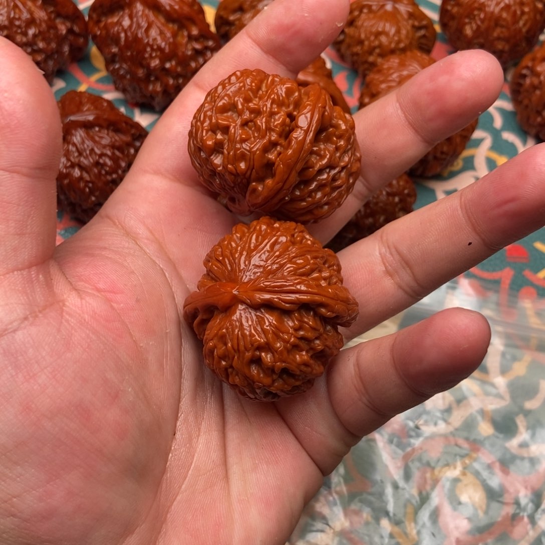 文玩核桃把件贝*贝002闷白