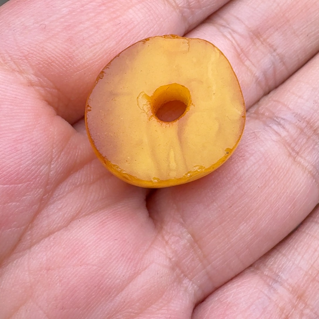 蜜蜡裸石未镶嵌小饼