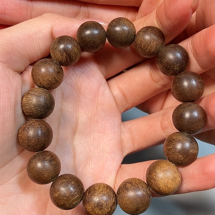 沉香手串薇****y天然野芽庄1.3，90