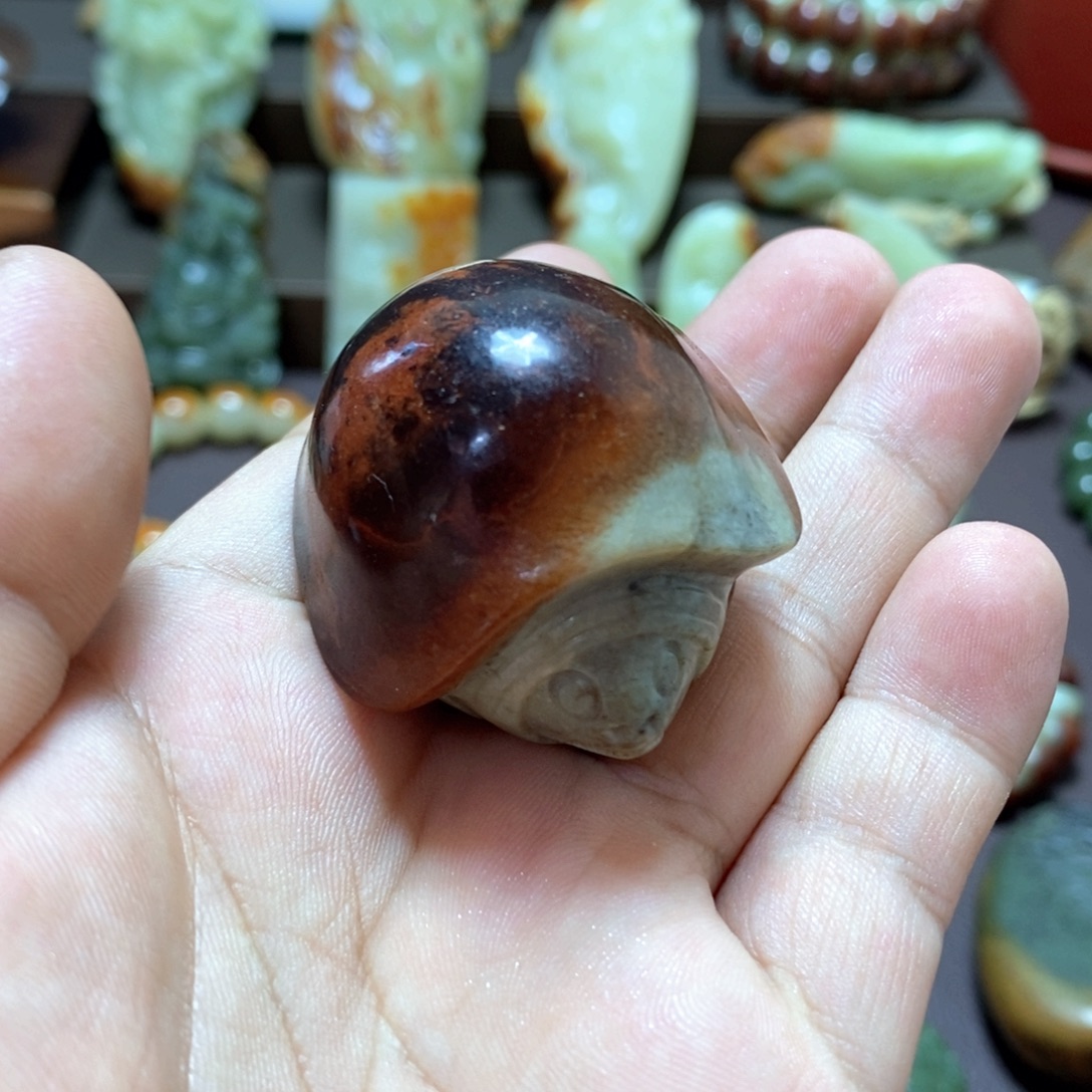 透闪石质玉未镶嵌把件