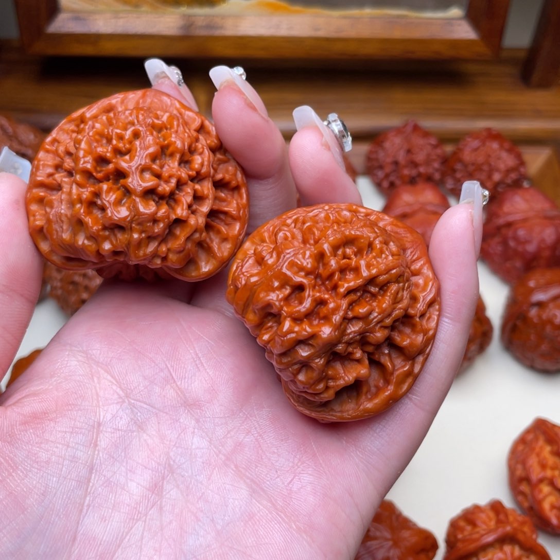 文玩核桃把件行****胖官帽 49