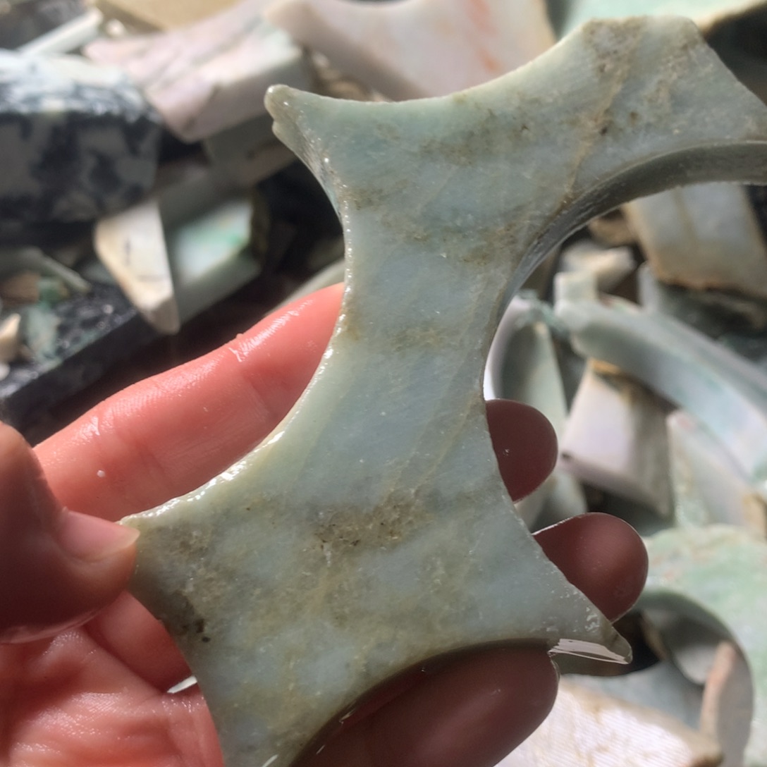翡翠颈饰未镶嵌缅甸翡翠