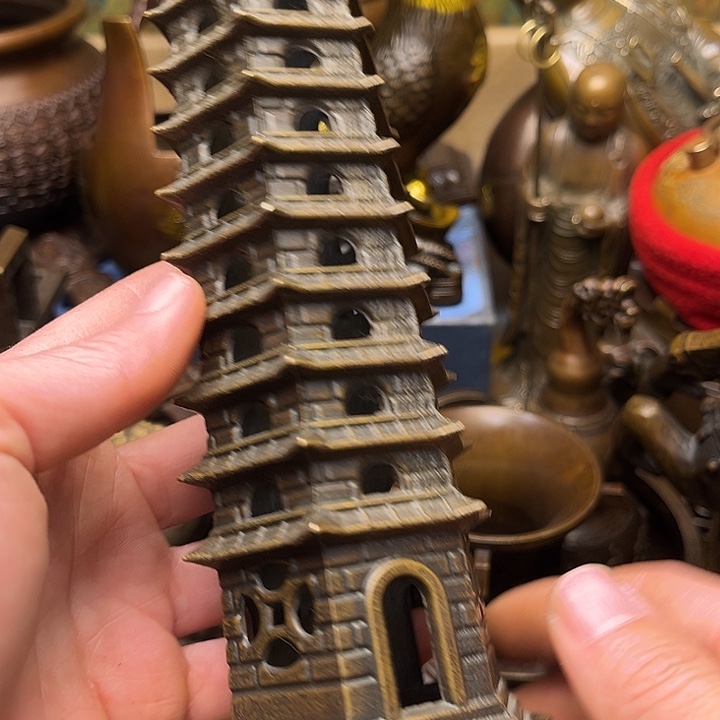 精美铜器批发档口