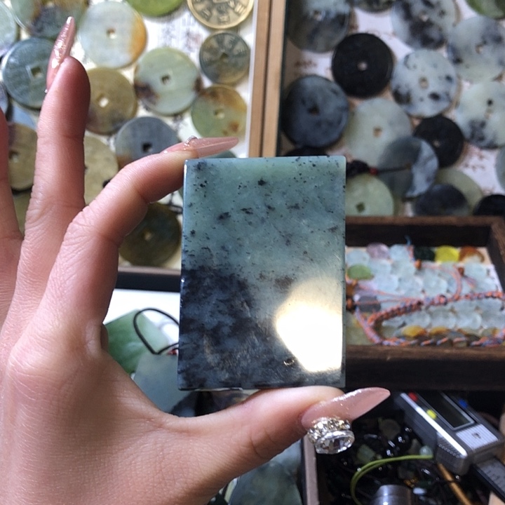 岫玉岫玉挂件未镶嵌