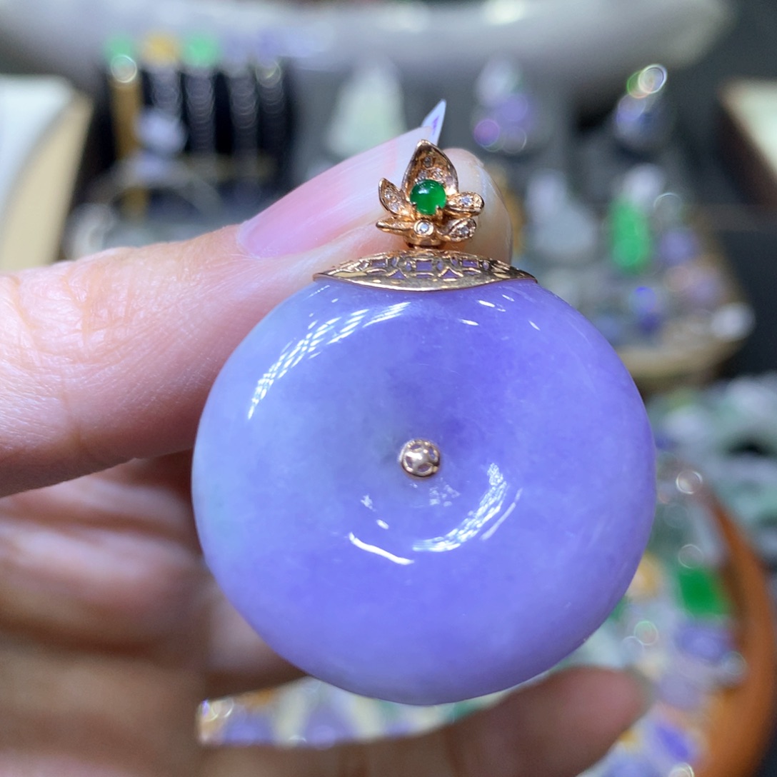 【闪购商品】翡翠颈饰18K金镶嵌翡翠吊坠项链