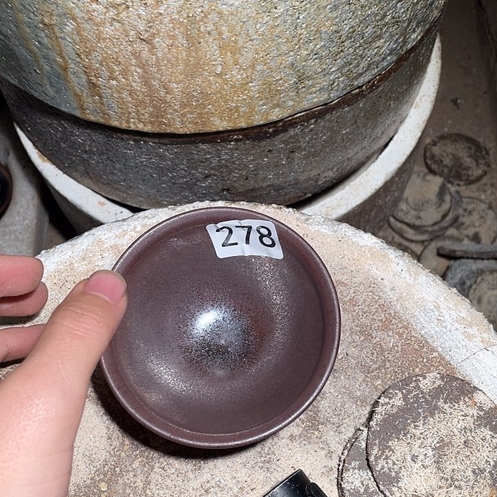 陶瓷和天然气田累计数值与技术