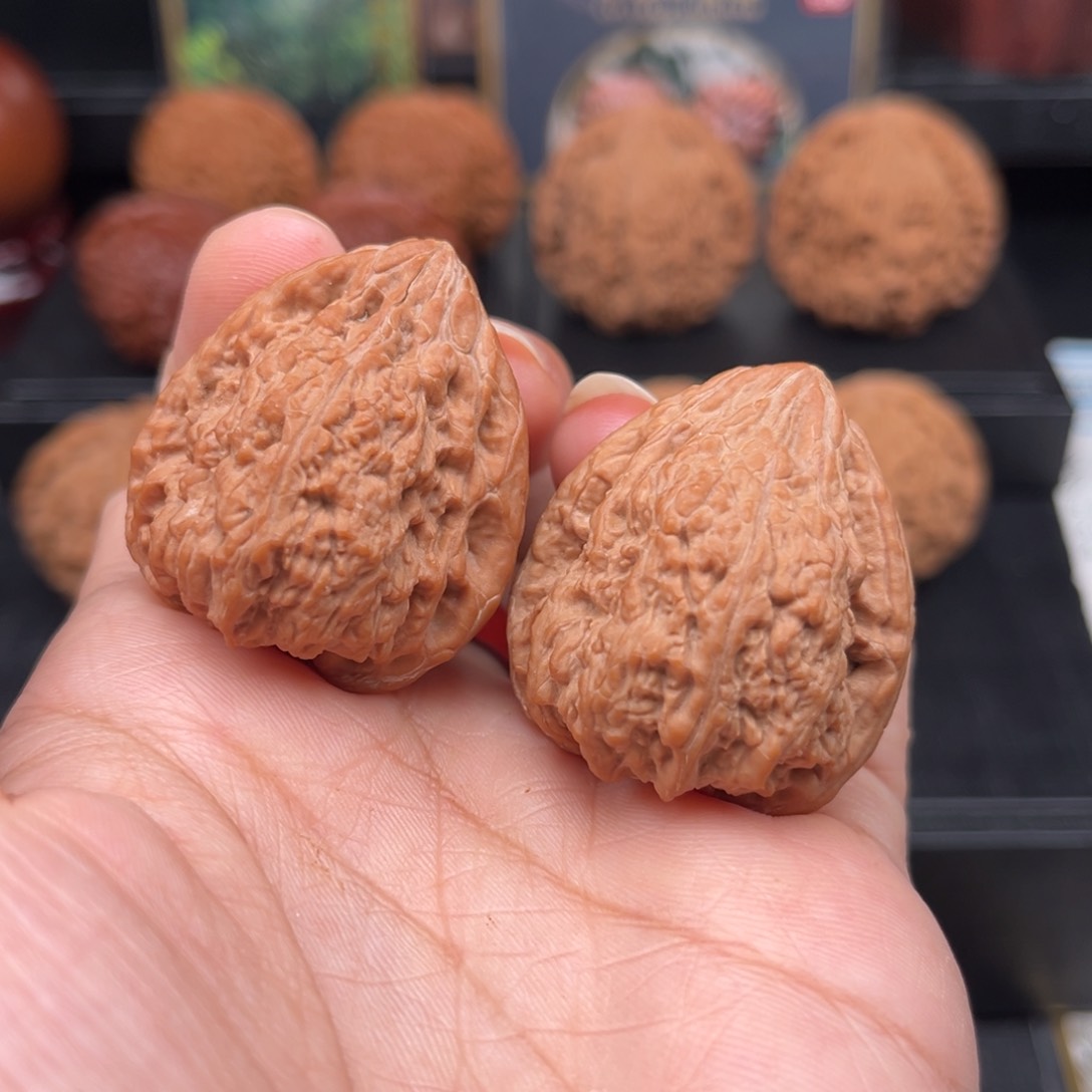 【闪购商品】吊坠文玩核桃原树石姬