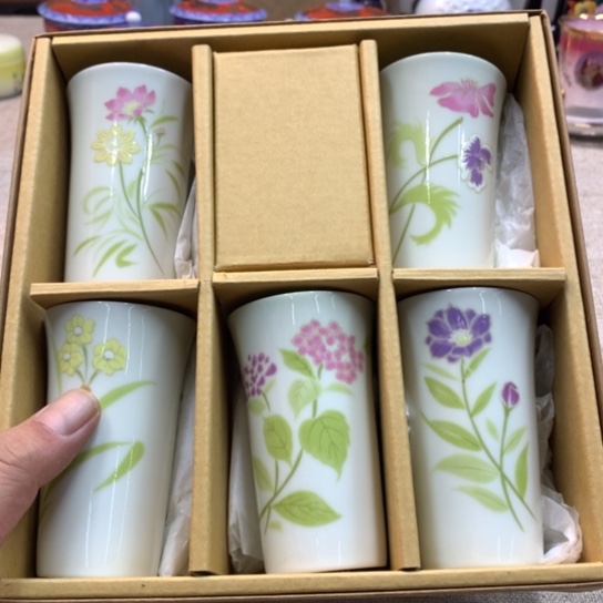 金瓷阁家的美丽瓷器