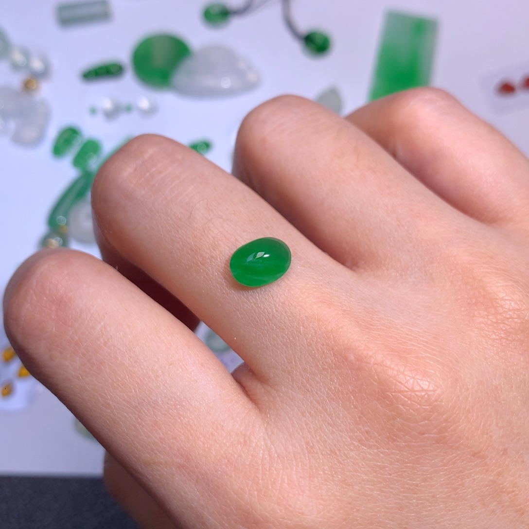 颈饰未镶嵌翡翠尺寸8.4-6.3-3.4