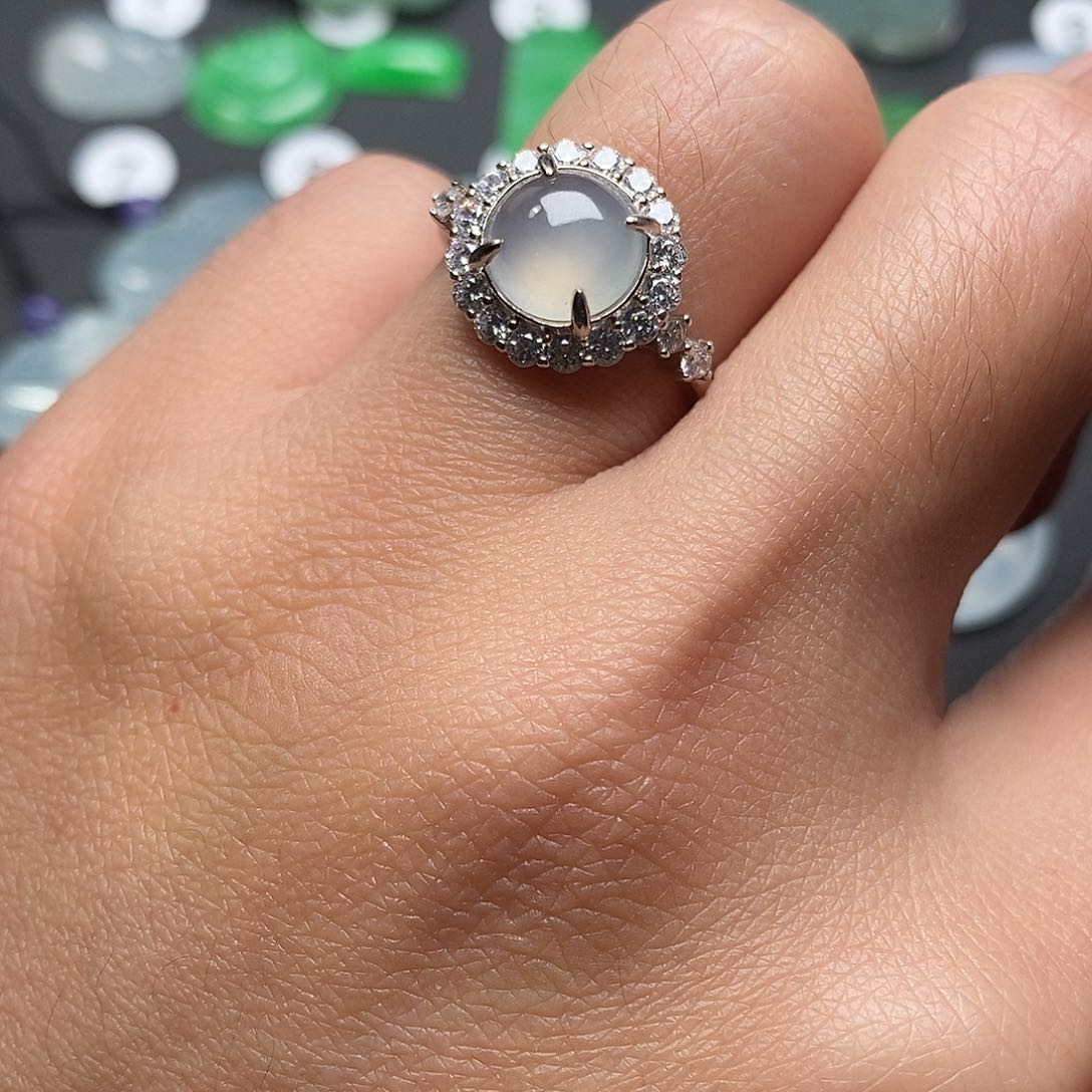 翡翠颈饰银S925镶嵌白蛋