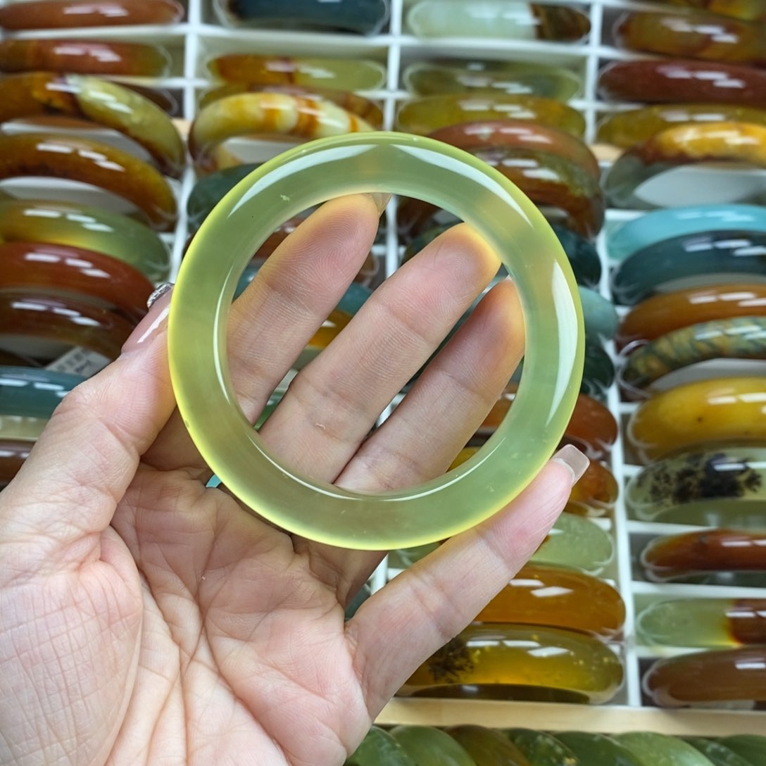 未镶嵌蛇纹石玉手镯56