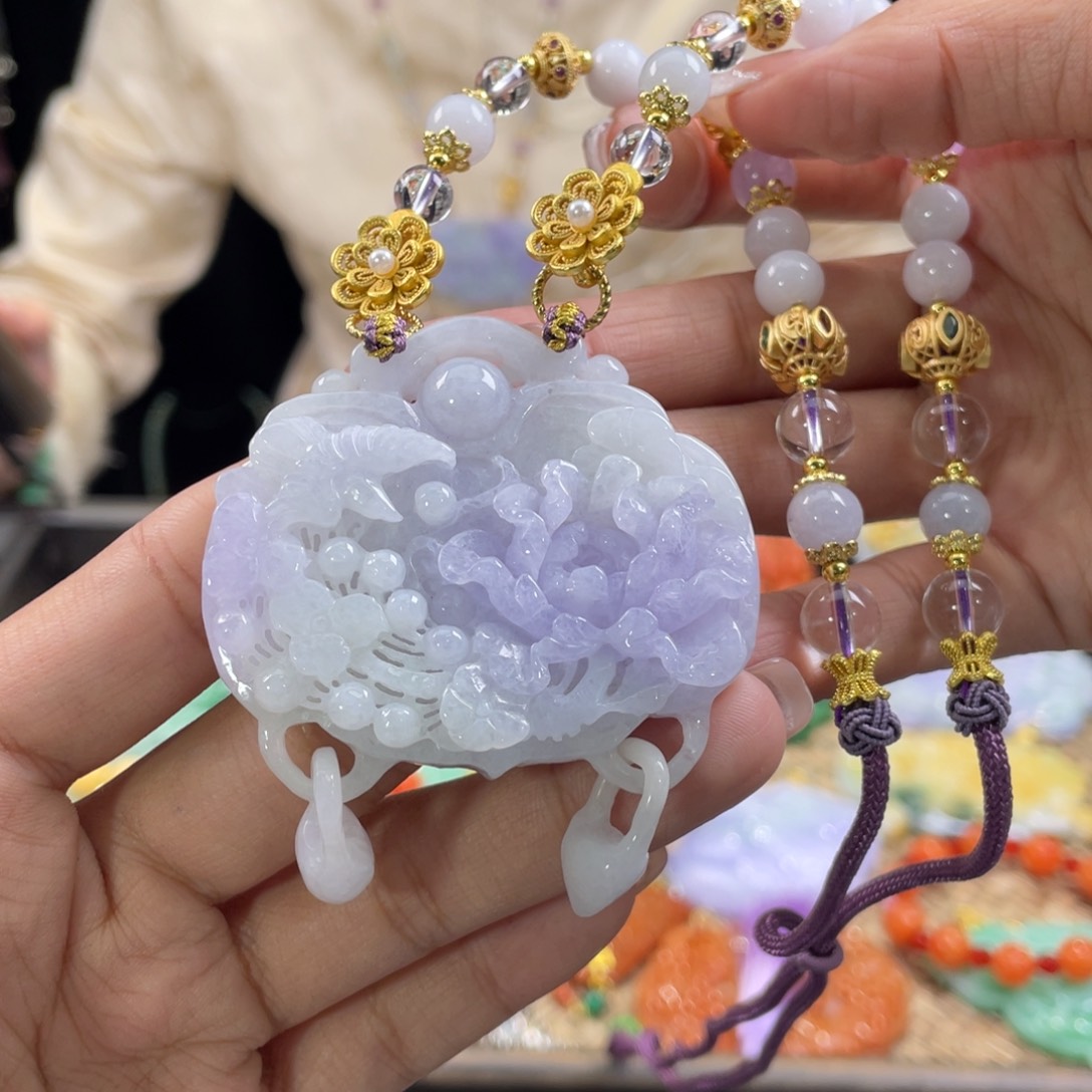 翡翠颈饰未镶嵌代编织